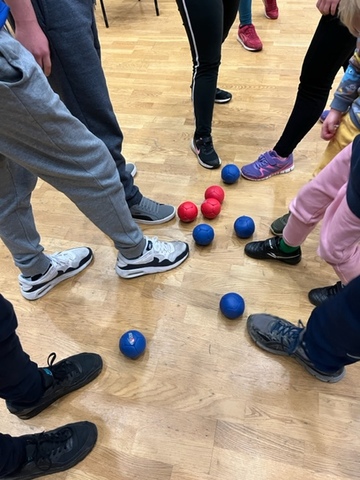 picture boccia balls